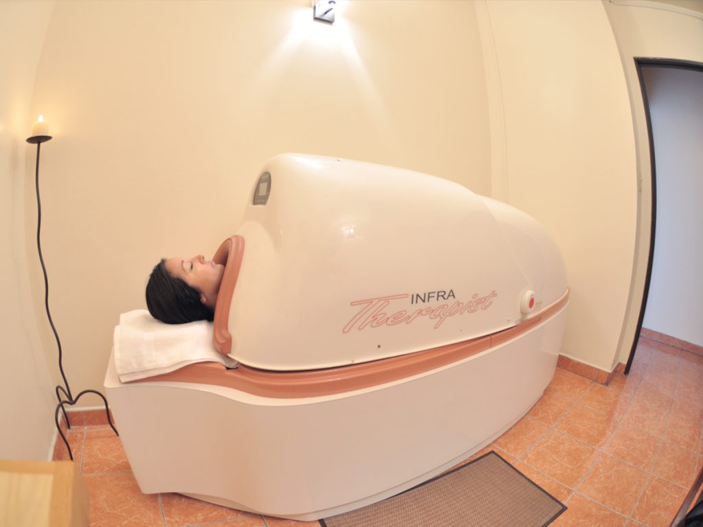 Infra Therapy Capsule Cosmetic Surgery in México Cosmetic Surgery